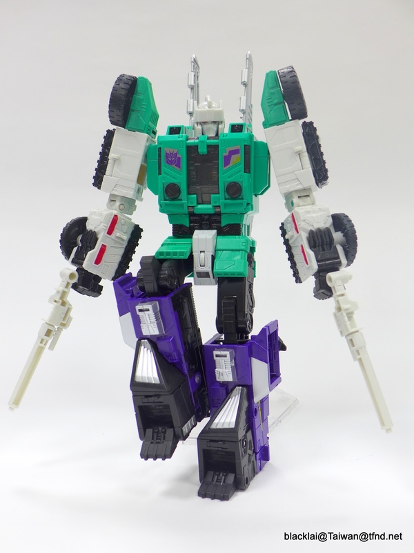 Generations Titans Return Sixshot   In Hand Photos Of Wave 3 Leader Class Figure  (32 of 89)